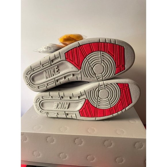 Nike Air Jordan 2 Retro SP X Union - Picture 8 of 11